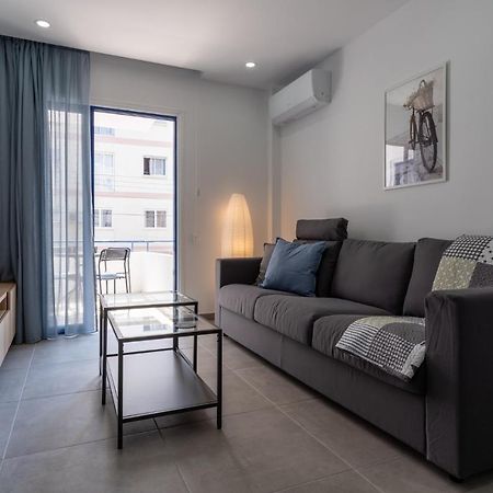 Odyssey - Captivating 2-Bedroom Retreat In 拉纳卡 外观 照片