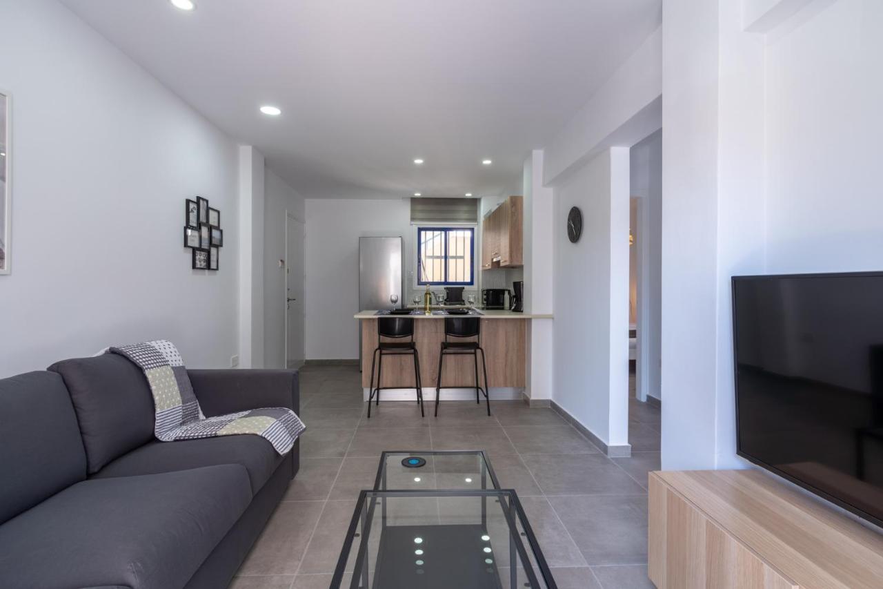 Odyssey - Captivating 2-Bedroom Retreat In 拉纳卡 外观 照片