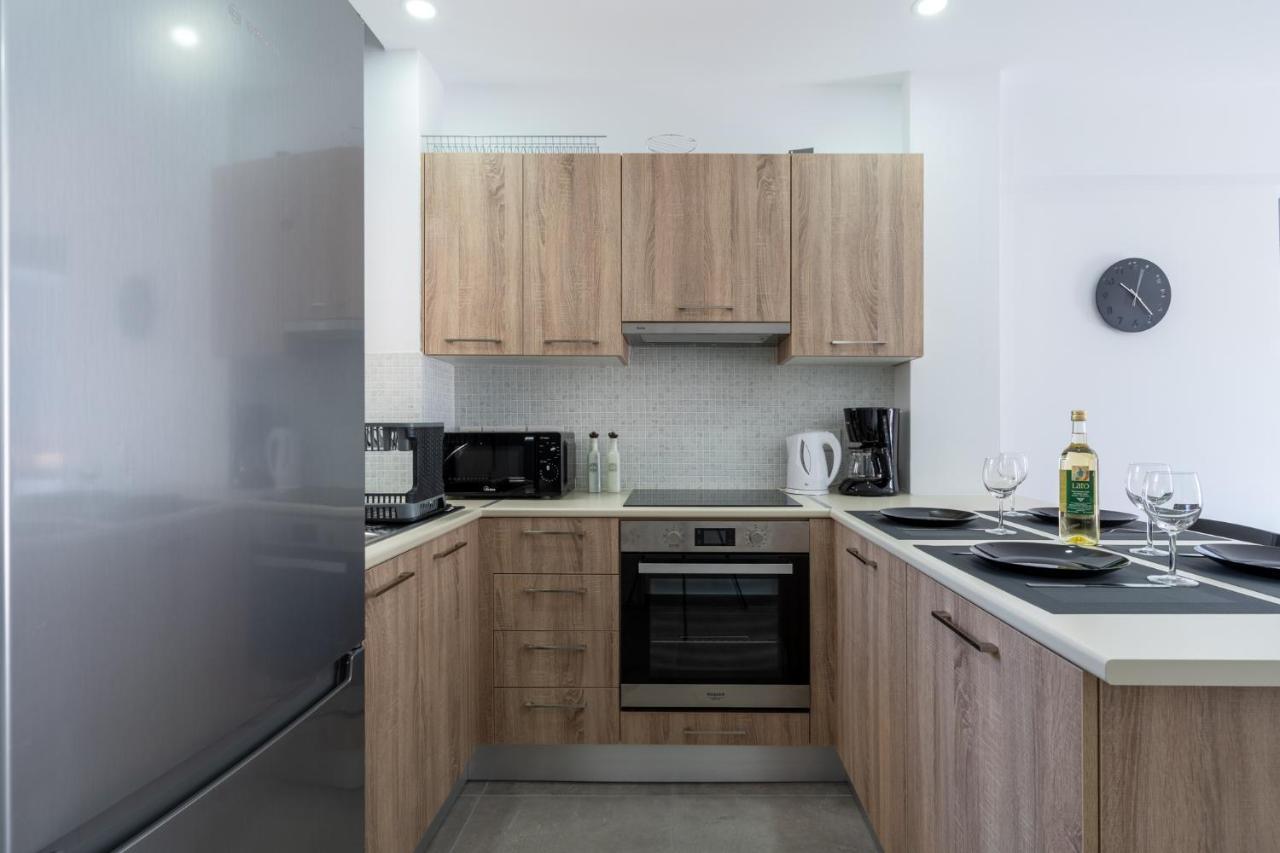 Odyssey - Captivating 2-Bedroom Retreat In 拉纳卡 外观 照片